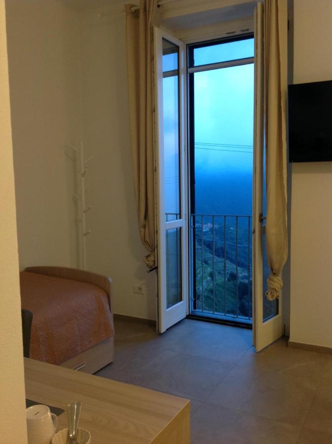 Affittacamereirosmarini Vernazza Esterno foto